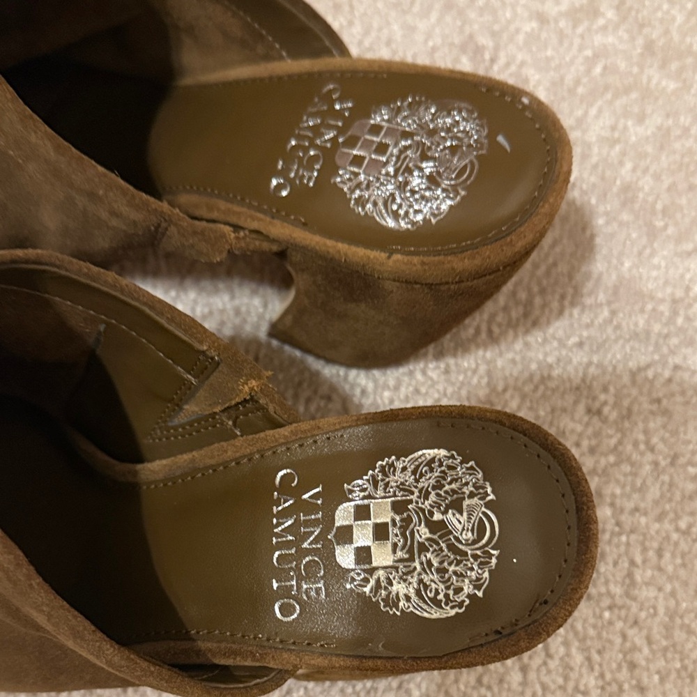 Vince Camuto Carlie Rich Brown Suede Mules - Picture 3 of 6